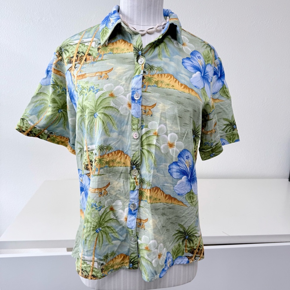 Vintage Y2K Jamaica Bay Women’s Tropical Rayon Short-Sleeve Camp Shirt- Medium
